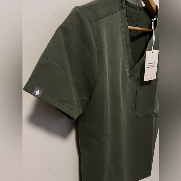 Lot of 3 FIGS W KADE CARGO SCRUB BLACK and 2 CATARINA PETITE SCRUB GREEN Small - Picture 4 of 10